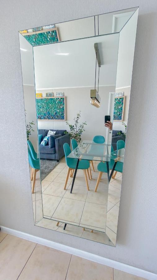 Apartamento En Con Vista Al Mar Apartamento *
